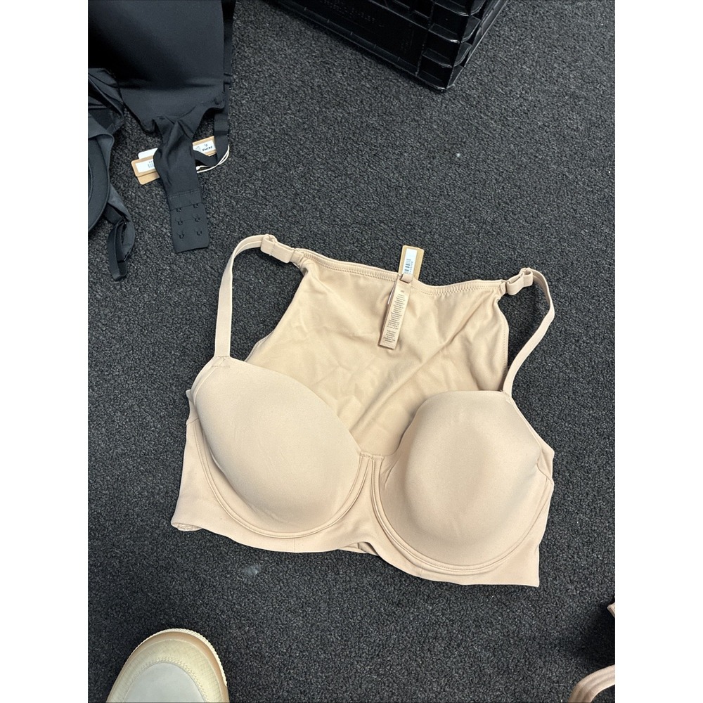 Skims Fits Everybody Full Coverage Back Smoother Bra 36D Clay NEW NWT MSRP $64